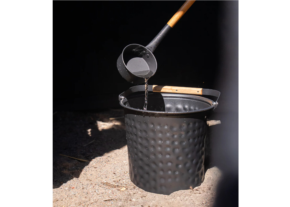 Sauna Zubehör, Eimer mit Kelle. Ein muss für jeden Sauna Aufguss.